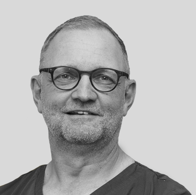 Mastering Immediate Implant Placement in Molars with Dr. Marcus Engelschalk (Webinar)